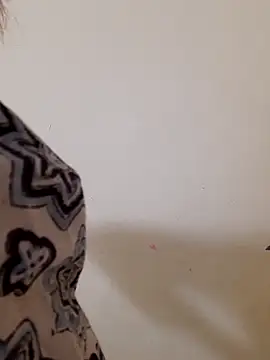 Geeta rani79 online show from April 25, 4:15 pm