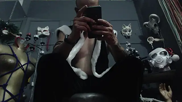 Snapshot of zain__kreigger69 chatting on December 19, 3:02 am zain kreigger69 online show from December 19, 3:02 am