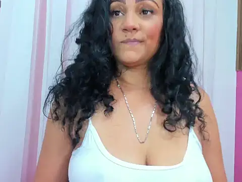 Bianca slut1 online show from December 17, 8:37 pm