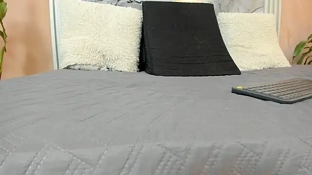 alex xhunter online show from January 5, 7:17 pm