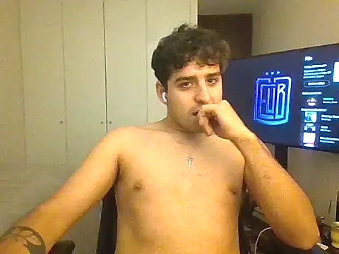 Snapshot of chileankiss chatting on January 8, 8:05 am chileankiss online show from January 8, 8:05 am