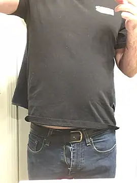 Snapshot of JackHammer2026 chatting on May 11, 12:22 pm JackHammer2026 online show from May 11, 12:22 pm