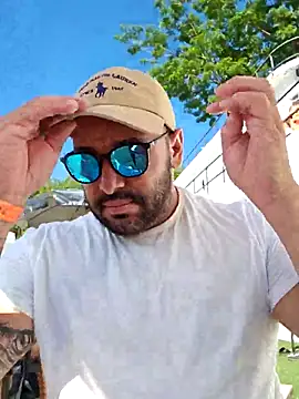 drlluis online show from January 11, 6:46 pm