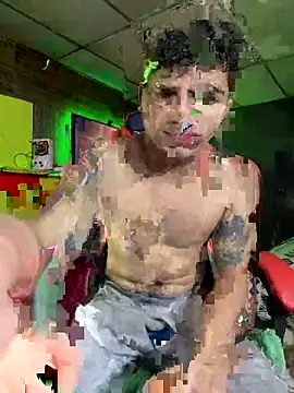 JustynAle2025 online show from January 7, 4:04 am