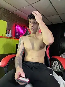 JustynAle2025 online show from January 17, 10:57 pm