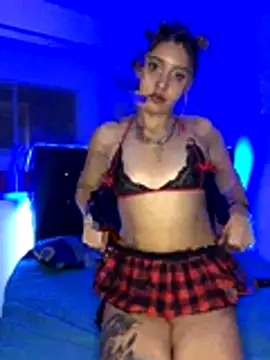 Snapshot of -Nataly__ chatting on December 18, 12:22 pm -Nataly online show from December 18, 12:22 pm