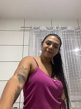 Snapshot of Nini_ chatting on December 17, 11:33 pm Nini online show from December 17, 11:33 pm