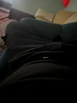 Snapshot of efealsnck chatting on December 18, 11:38 am efealsnck online show from December 18, 11:38 am