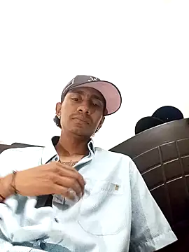 Snapshot of negrito_sexxxo chatting on December 18, 5:13 am negrito sexxxo online show from December 18, 5:13 am