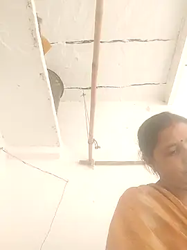 Snapshot of Kuswah_pooja chatting on December 19, 6:42 am Kuswah pooja online show from December 19, 6:42 am