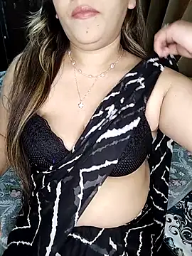 Snapshot of Sweet-janvi chatting on December 18, 6:36 pm Sweet-janvi online show from December 18, 6:36 pm