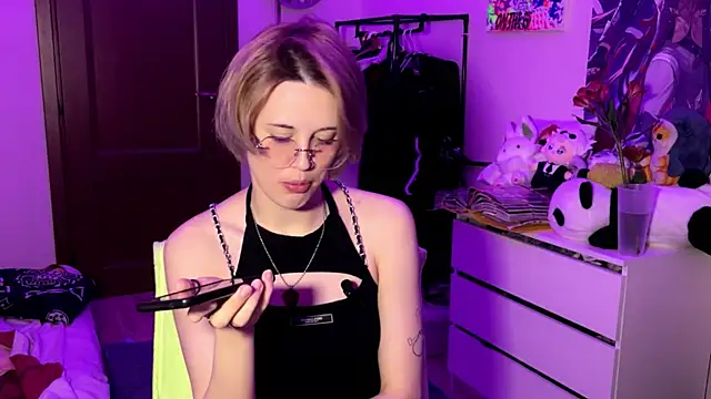 Carollforyou online show from March 31, 2:17 pm