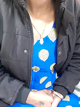 Snapshot of Anjali680 chatting on February 10, 3:43 am Anjali680 online show from February 10, 3:43 am