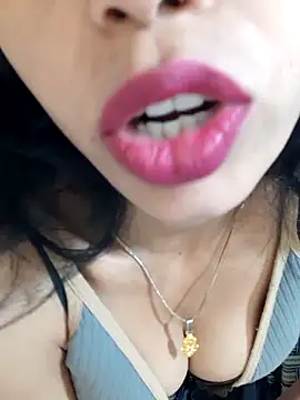 Snapshot of Anjali680 chatting on March 2, 5:08 am Anjali680 online show from March 2, 5:08 am