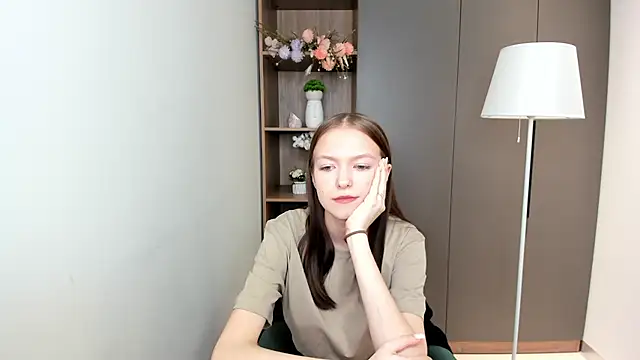 Snapshot of TawnaSeda chatting on December 20, 3:13 am TawnaSeda online show from December 20, 3:13 am