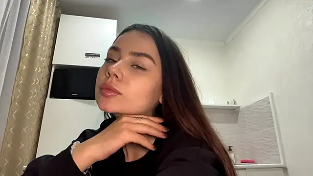 Snapshot of MiloyNoir chatting on December 21, 6:15 pm MiloyNoir online show from December 21, 6:15 pm