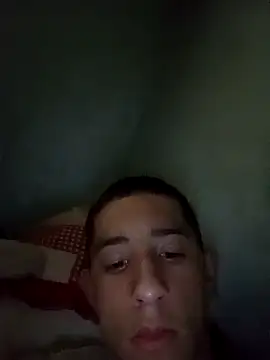 Snapshot of Caiogostosinho007 chatting on December 19, 2:40 am Caiogostosinho007 online show from December 19, 2:40 am