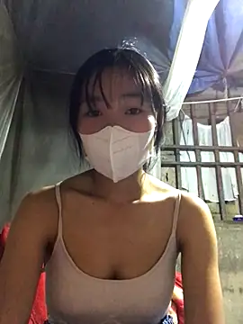 Snapshot of Beautiful_female chatting on December 19, 2:13 pm Beautiful female online show from December 19, 2:13 pm