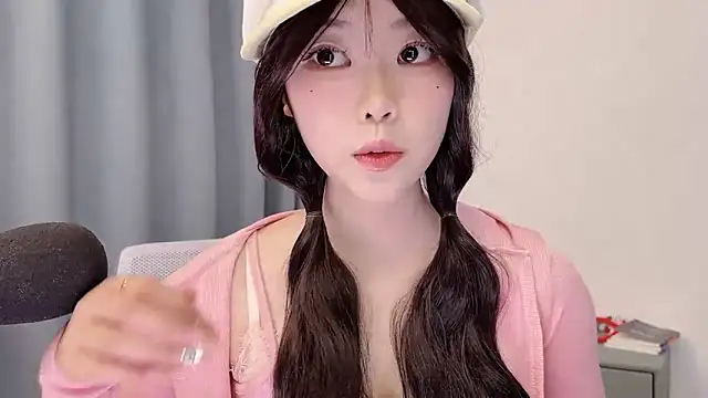 smalldaisy online show from March 20, 2:27 am