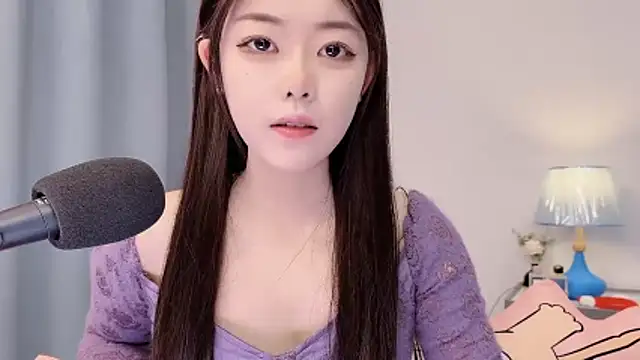 smalldaisy online show from April 16, 2:56 am