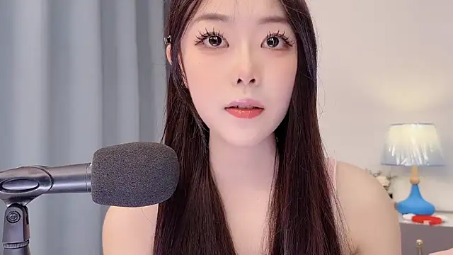 smalldaisy online show from April 23, 2:35 am