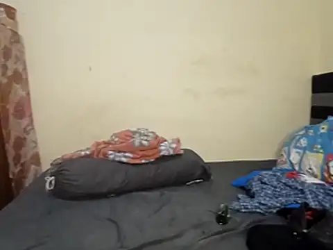 CharlieXXX67 online show from March 3, 4:02 pm