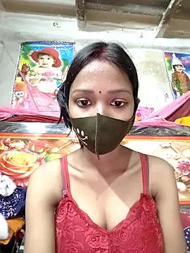 Snapshot of doll2007 chatting on February 19, 8:43 am doll2007 online show from February 19, 8:43 am