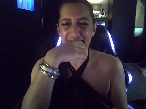 labelgecoquine online show from April 4, 7:11 pm