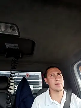 Snapshot of GriptFold chatting on December 19, 5:20 pm GriptFold online show from December 19, 5:20 pm