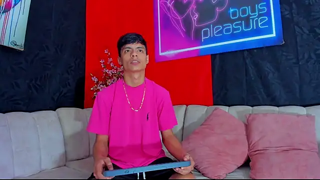 BrownieLoverss online show from January 6, 1:53 am