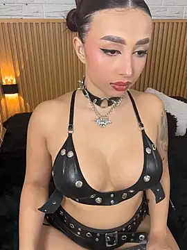 Snapshot of Electra_Joness chatting on February 18, 12:28 am Electra Joness online show from February 18, 12:28 am