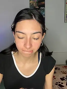 junorise23 online show from February 13, 4:19 am