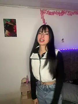 junorise23 online show from April 11, 4:28 am