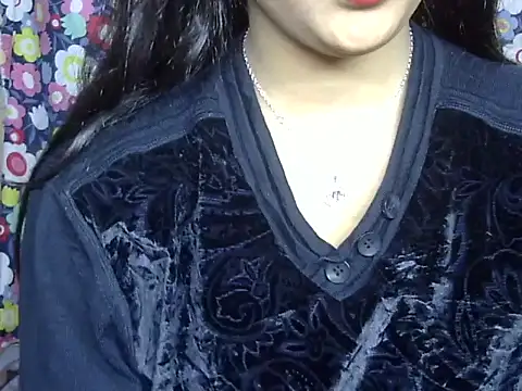 cute Dirty Diva online show from January 19, 2:54 pm