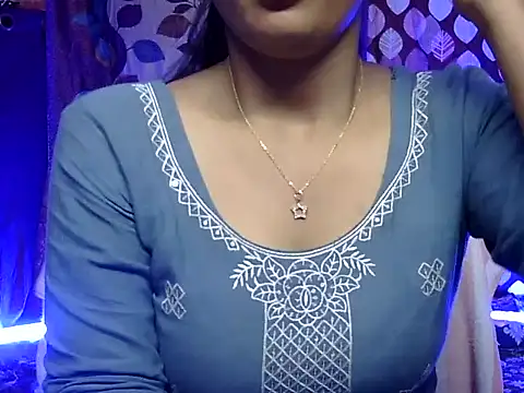 cute Dirty Diva online show from March 10, 4:56 pm