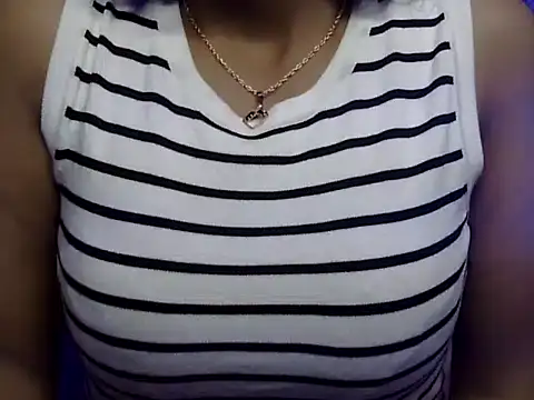 cute Dirty Diva online show from March 28, 2:27 pm