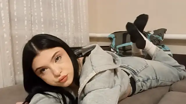 Snapshot of LexusGirls chatting on March 4, 4:46 pm LexusGirls online show from March 4, 4:46 pm