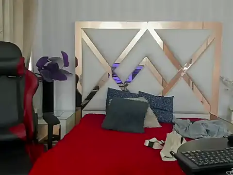 ThomasThund online show from January 12, 1:27 pm