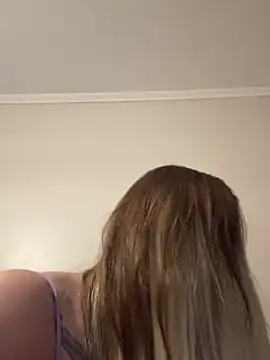 Snapshot of merabel1995 chatting on December 21, 5:42 pm merabel1995 online show from December 21, 5:42 pm