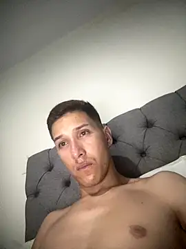 Snapshot of martasantiheter chatting on December 22, 4:42 am martasantiheter online show from December 22, 4:42 am