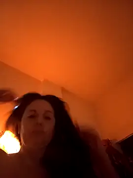 EdgedSleeve online show from February 19, 7:54 pm