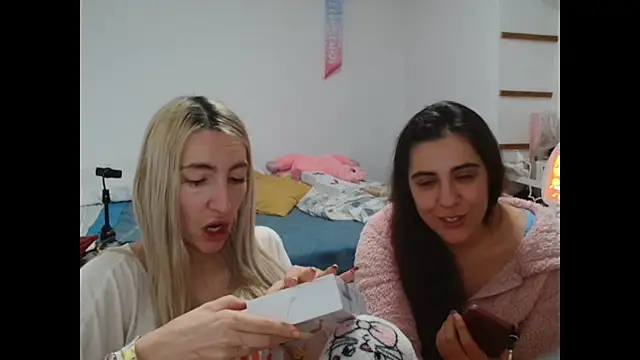 BarbieBlondieGirl online show from January 9, 12:46 am