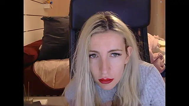 BarbieBlondieGirl online show from January 16, 5:39 pm