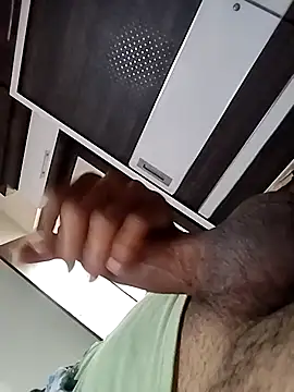 Snapshot of nivasnivi798 chatting on December 22, 10:34 am nivasnivi798 online show from December 22, 10:34 am