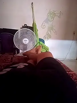 JOHN PAUZUDO online show from January 8, 3:58 pm