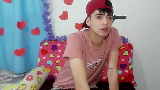 Snapshot of nico22love chatting on February 19, 4:36 pm nico22love online show from February 19, 4:36 pm