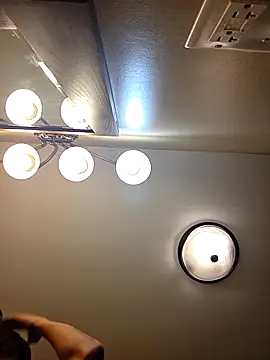 HoofedCylinder online show from April 9, 2:11 pm