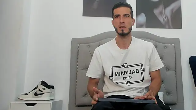 Snapshot of marc_ruffa chatting on February 10, 7:29 pm marc ruffa online show from February 10, 7:29 pm