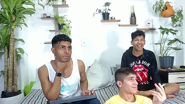 Interracial Snow Bunny online show from February 9, 11:31 pm