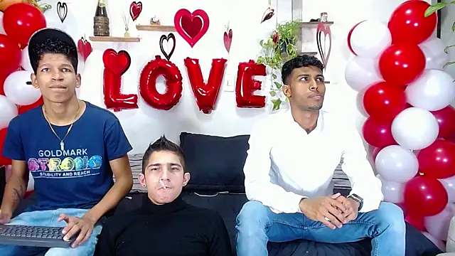 Interracial Snow Bunny online show from February 14, 11:23 pm